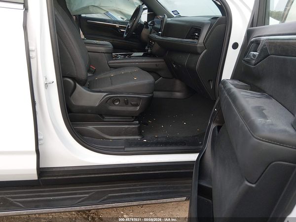 2025 CHEVROLET SUBURBAN 2WD LS — I5