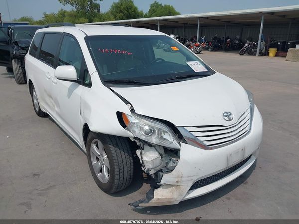 2015 TOYOTA SIENNA LE 8 PASSENGER