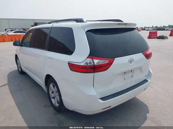 2015 TOYOTA SIENNA LE 8 PASSENGER