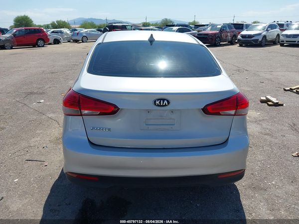 2017 KIA FORTE LX