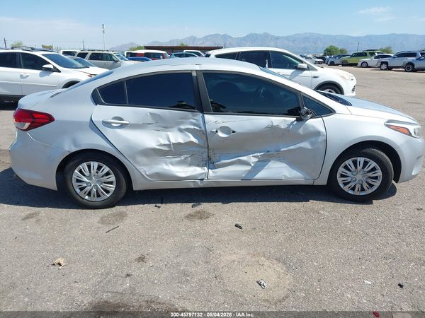 2017 KIA FORTE LX