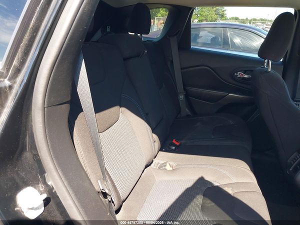 2021 JEEP CHEROKEE LATITUDE FWD