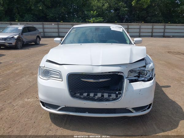 2015 CHRYSLER 300 LIMITED