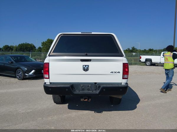2017 RAM 3500 TRADESMAN  4X4 8' BOX