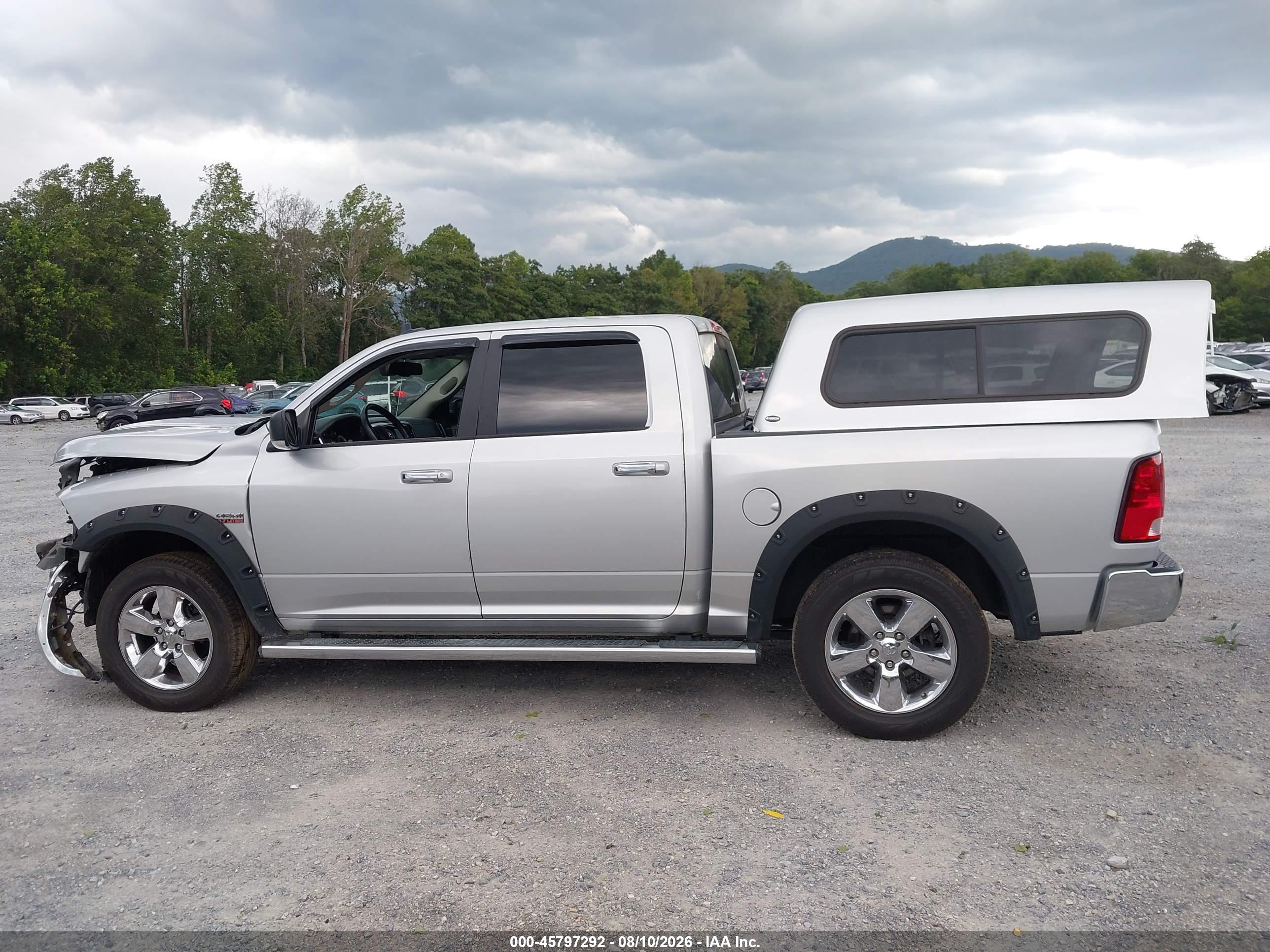 2017 RAM 1500 BIG HORN  4X4 5'7 BOX