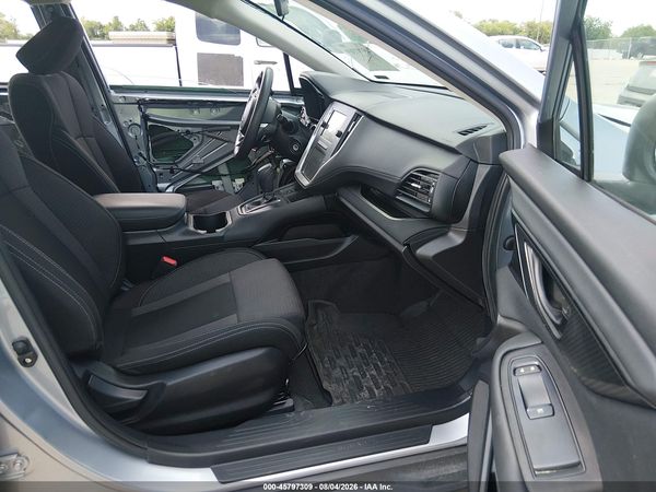 2021 SUBARU OUTBACK Base