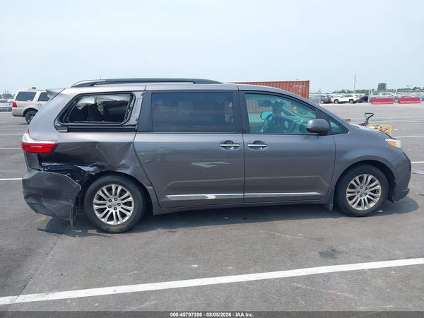 2017 TOYOTA SIENNA XLE PREMIUM 8 PASSENGER — I6