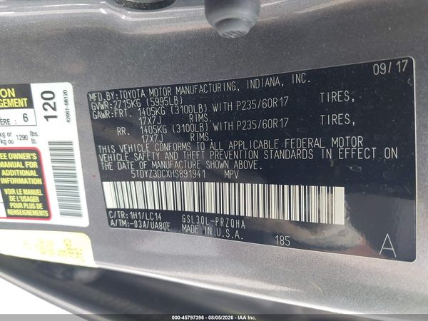 2017 TOYOTA SIENNA XLE PREMIUM 8 PASSENGER — I9