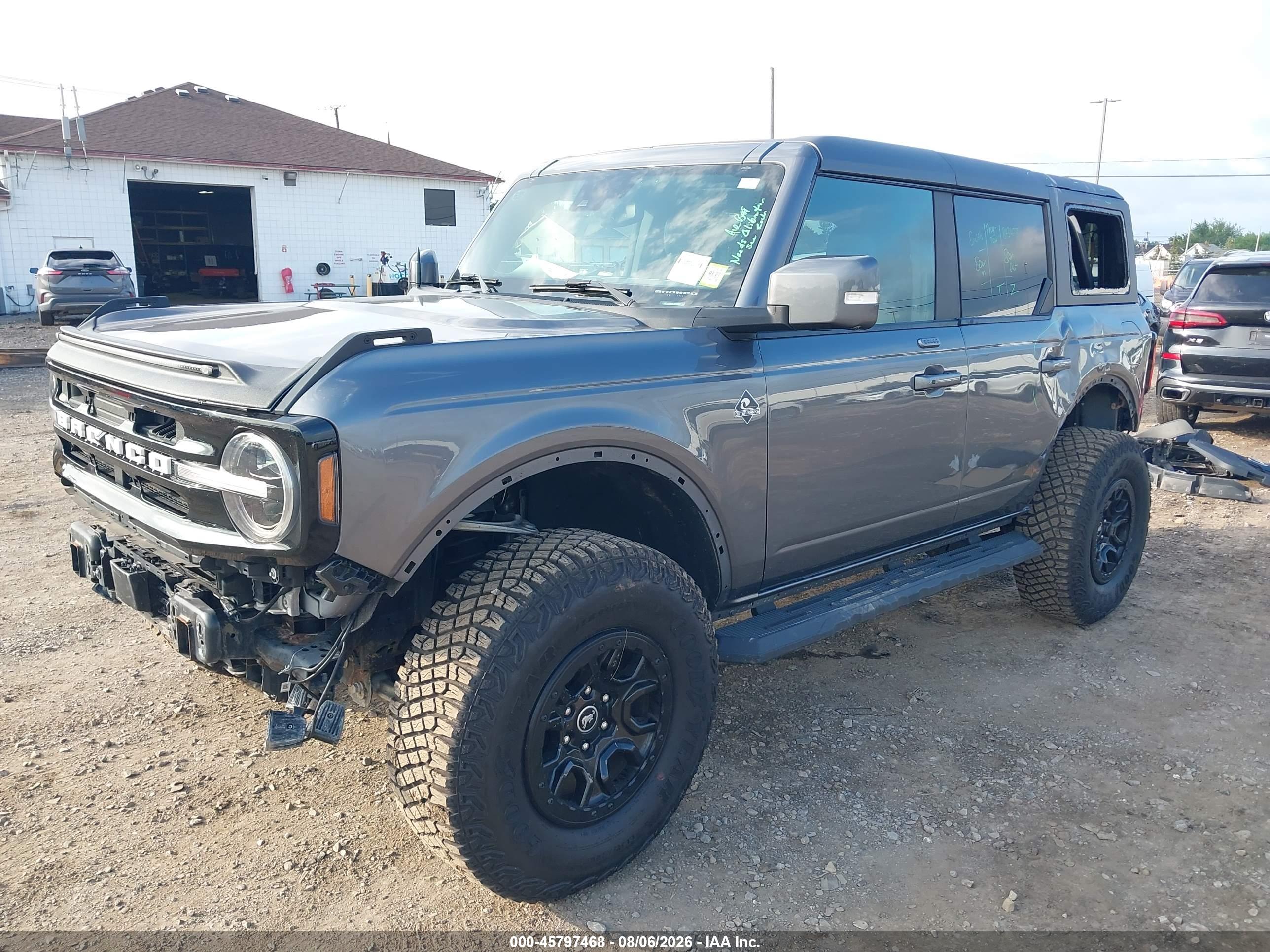 2022 FORD BRONCO OUTER BANKS — I2