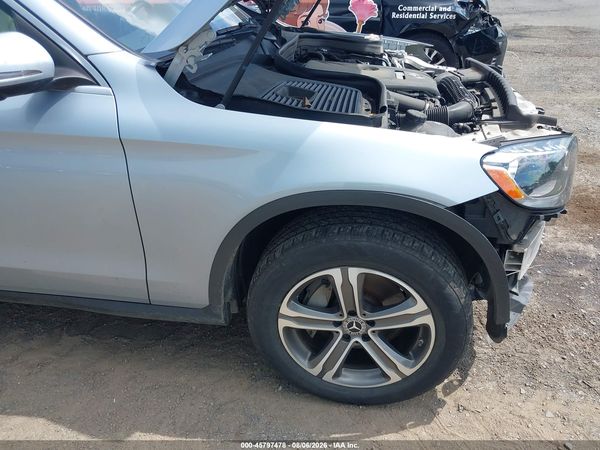 2017 MERCEDES-BENZ GLC 300 4MATIC