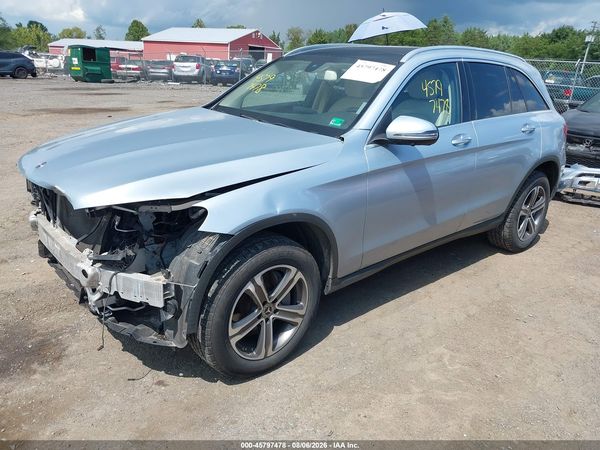 2017 MERCEDES-BENZ GLC 300 4MATIC