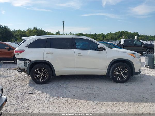 2016 TOYOTA HIGHLANDER XLE V6