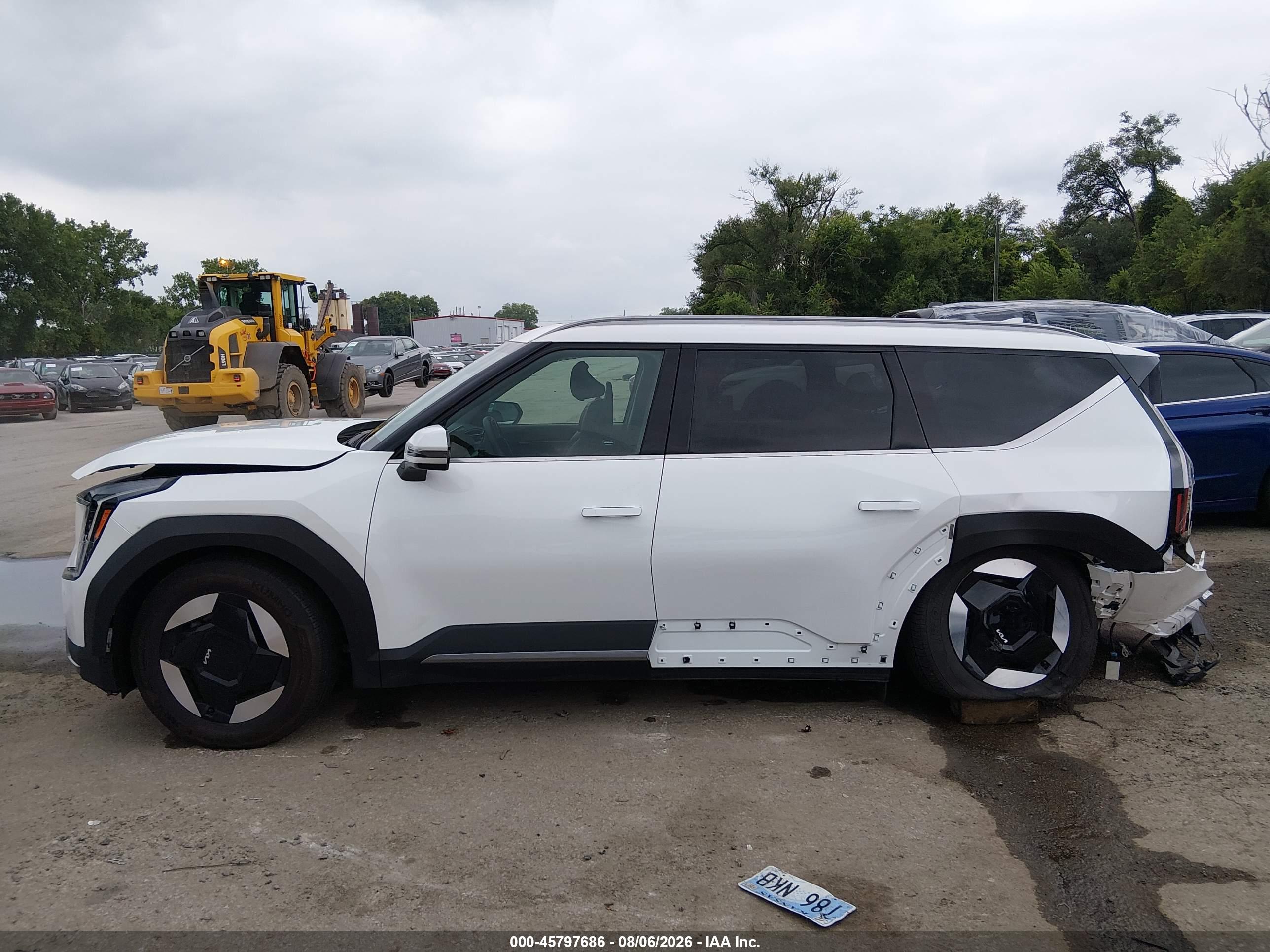 2024 KIA EV9 WIND