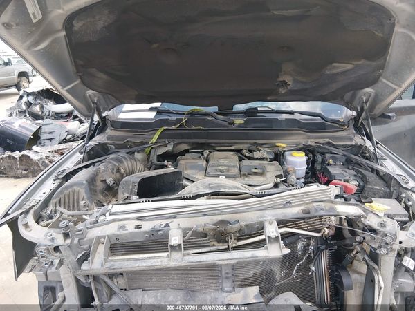 2022 RAM 3500 CHASSIS TRADESMAN/SLT
