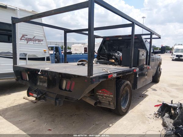 2022 RAM 3500 CHASSIS TRADESMAN/SLT