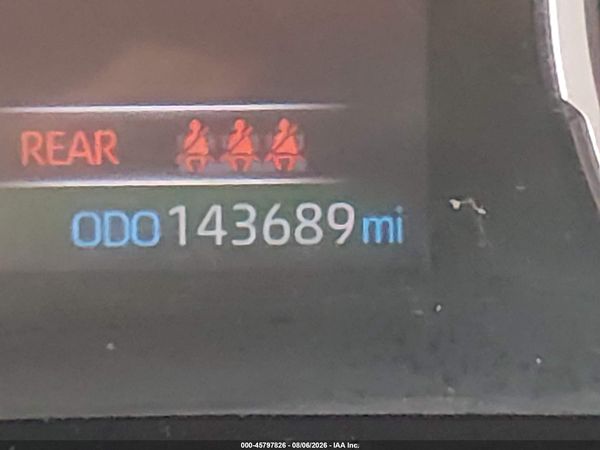 2020 TOYOTA RAV4 LE