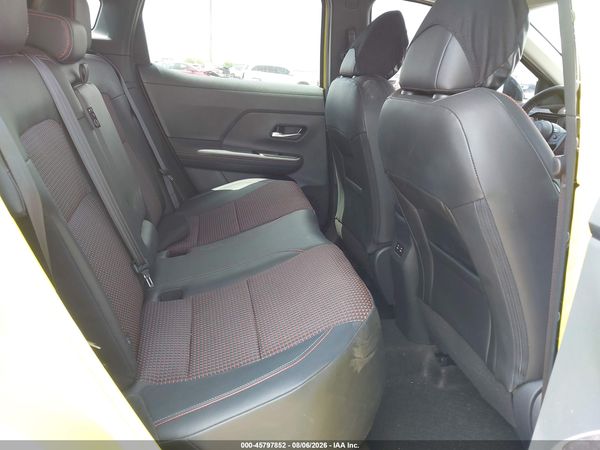 2025 NISSAN KICKS SR FWD — I8
