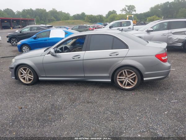 2013 MERCEDES-BENZ C 300 SPORT 4MATIC