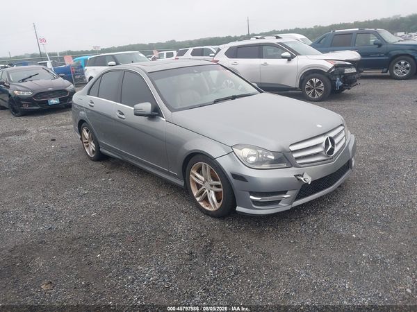 2013 MERCEDES-BENZ C 300 SPORT 4MATIC