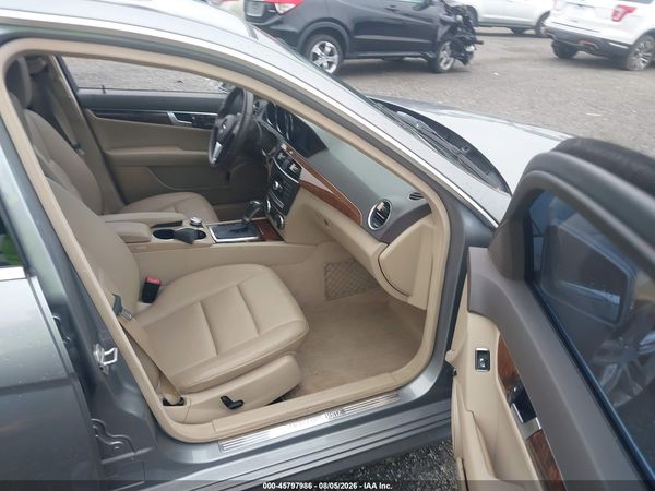 2013 MERCEDES-BENZ C 300 SPORT 4MATIC