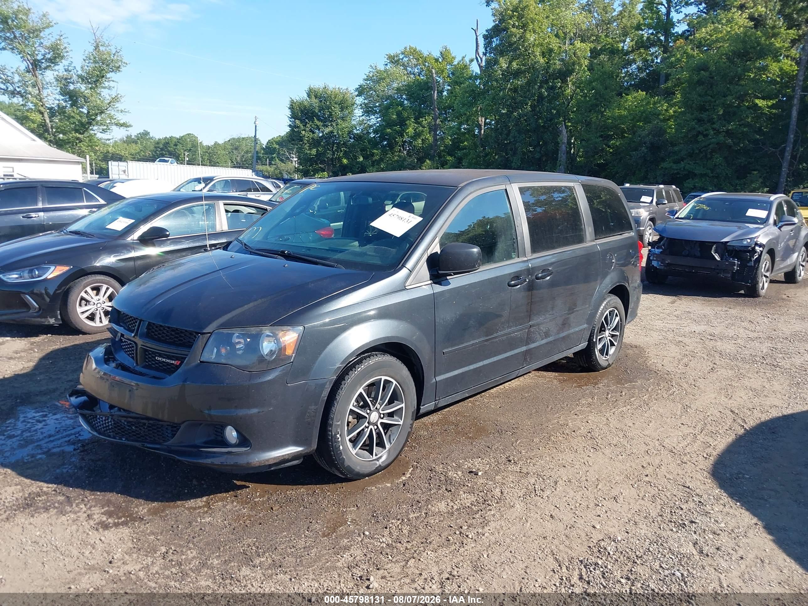 2015 DODGE GRAND CARAVAN SXT — I2