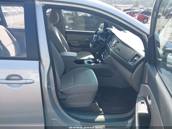 2016 KIA SEDONA L