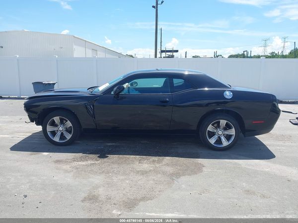 2016 DODGE CHALLENGER SXT