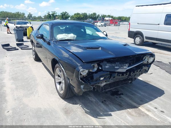2016 DODGE CHALLENGER SXT