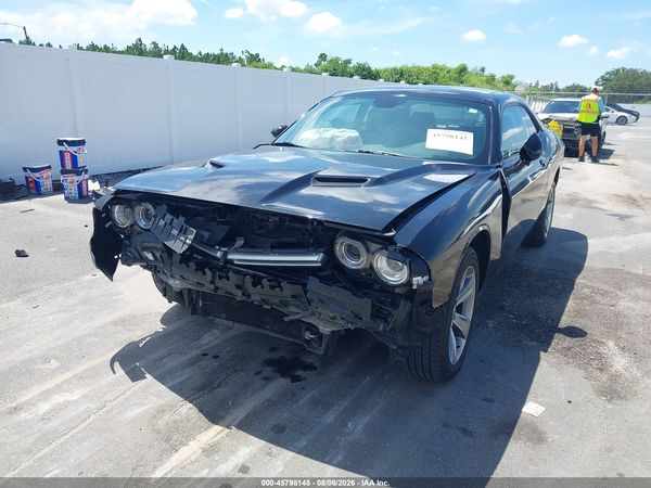 2016 DODGE CHALLENGER SXT