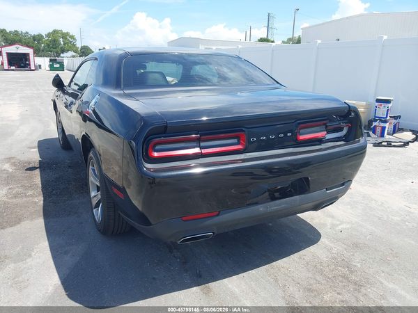 2016 DODGE CHALLENGER SXT