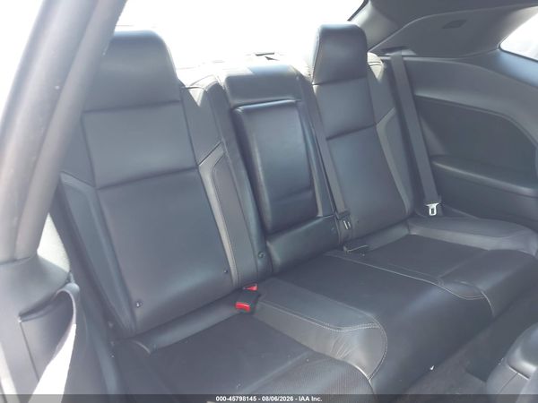 2016 DODGE CHALLENGER SXT