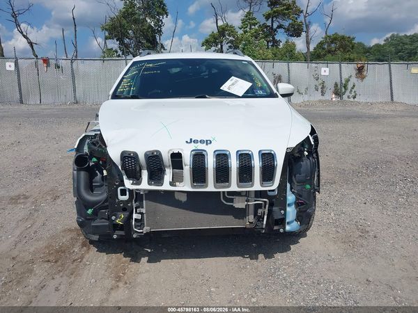 2018 JEEP CHEROKEE LATITUDE PLUS 4X4