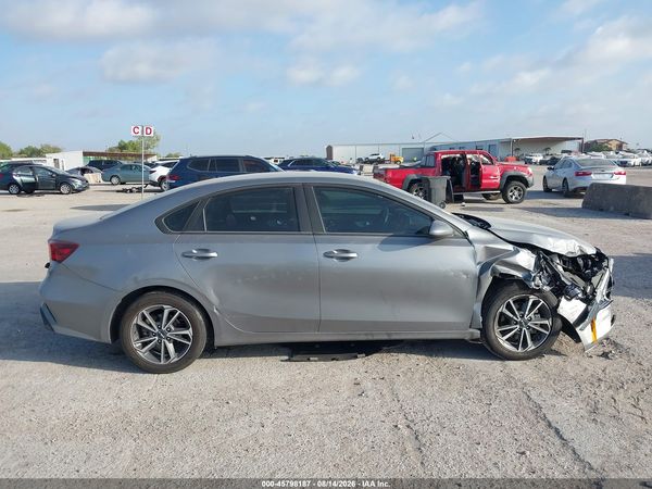 2022 KIA FORTE LXS