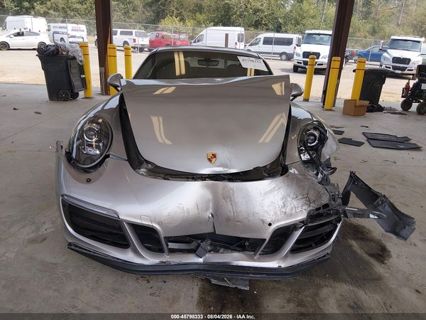 2019 PORSCHE 911