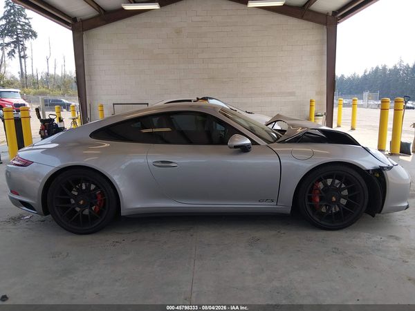 2019 PORSCHE 911
