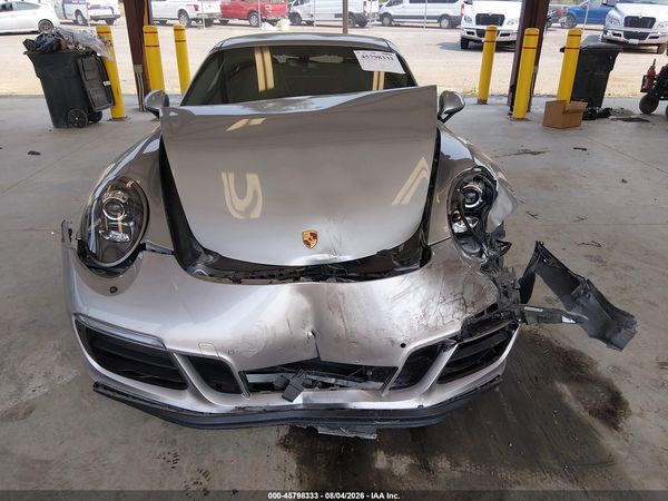 2019 PORSCHE 911