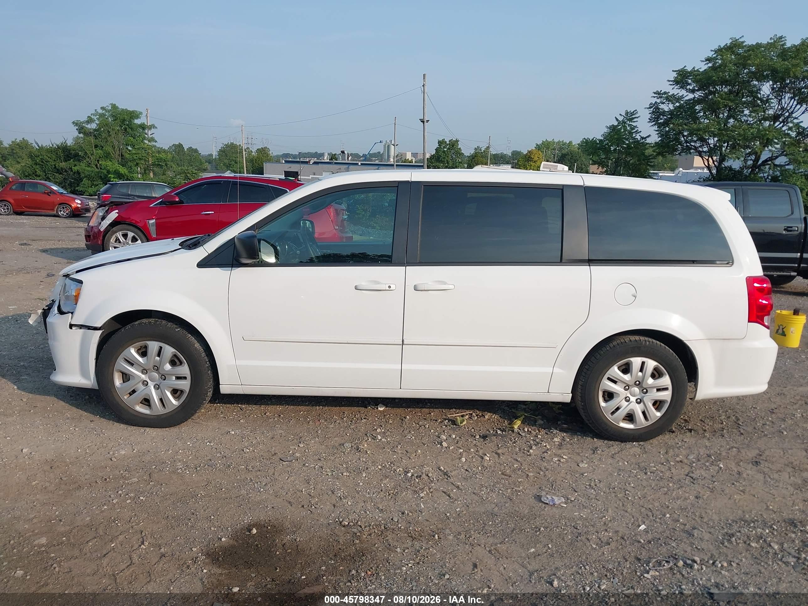 2017 DODGE GRAND CARAVAN SE