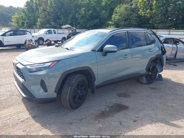 2022 TOYOTA RAV4 XLE