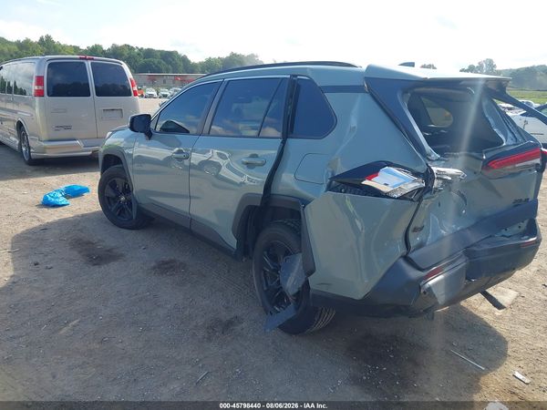 2022 TOYOTA RAV4 XLE
