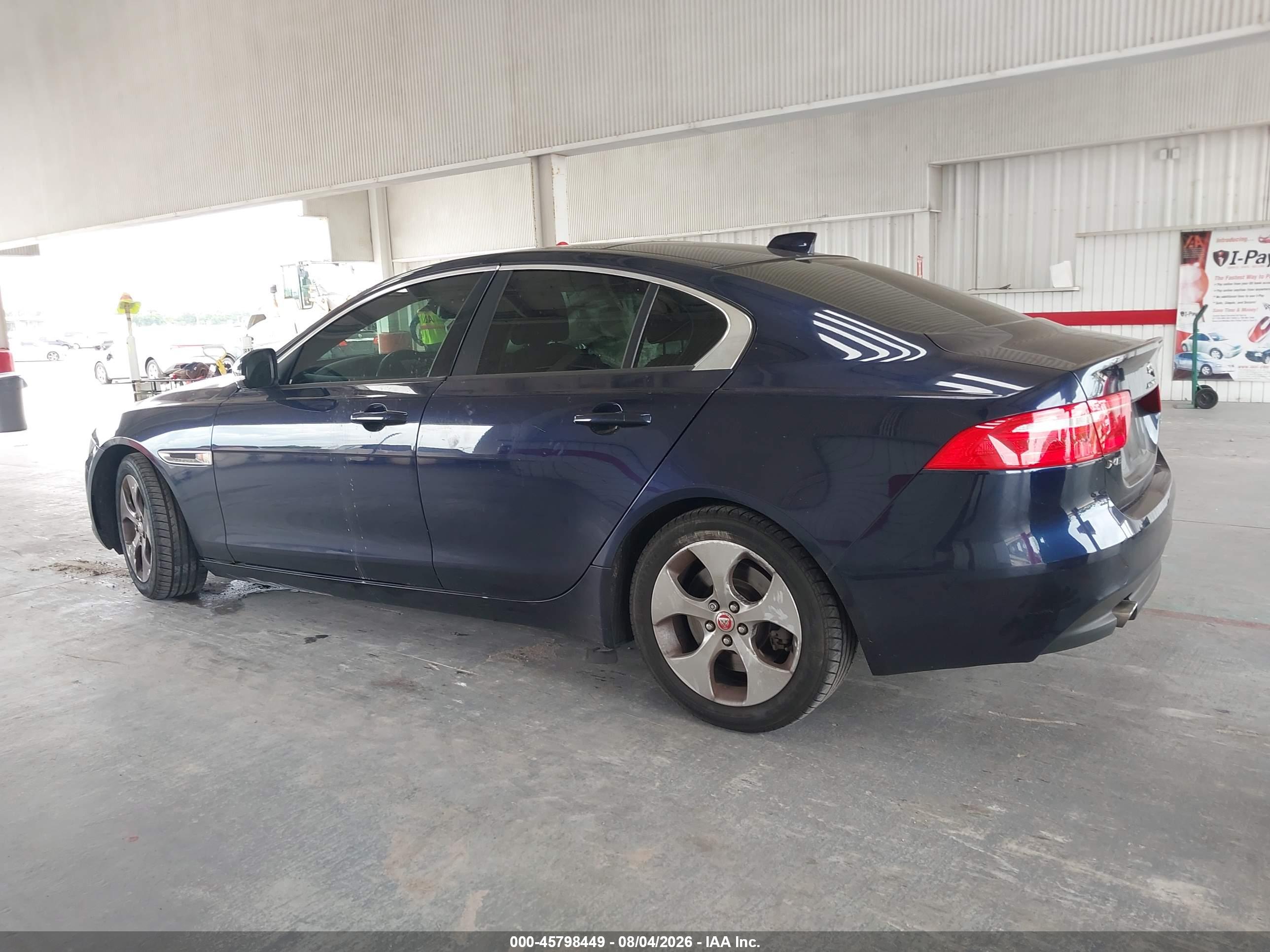 2018 JAGUAR XE 25T