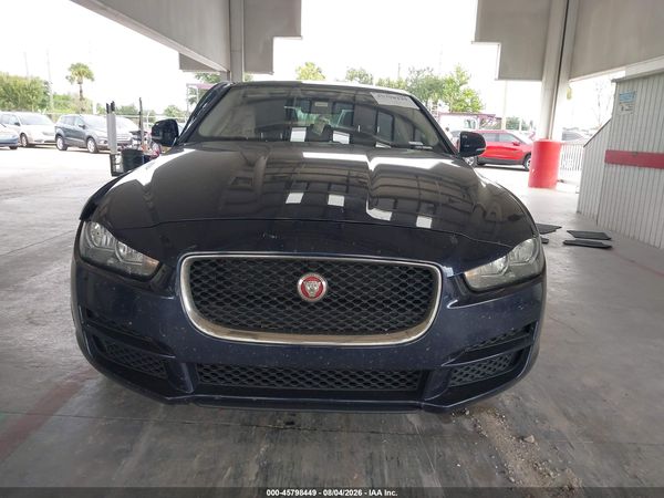 2018 JAGUAR XE 25T