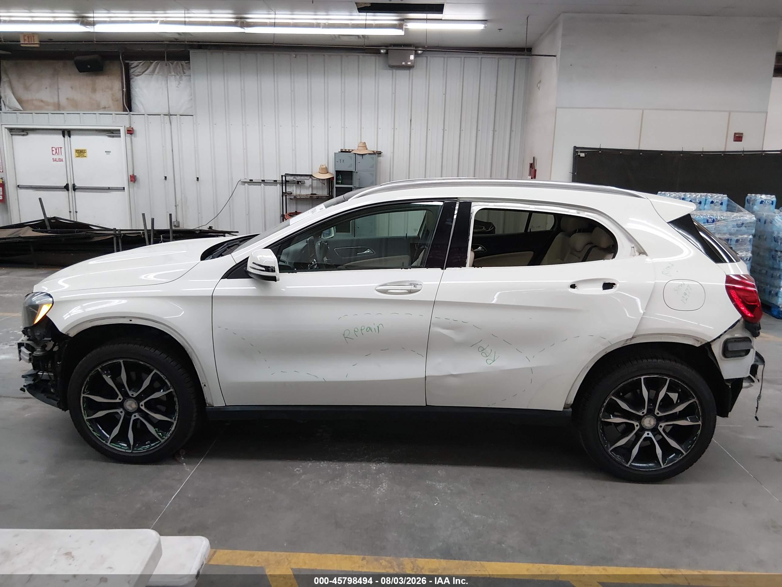 2016 MERCEDES-BENZ GLA 250 GLA250
