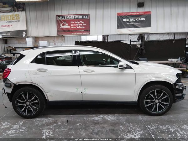 2016 MERCEDES-BENZ GLA 250 GLA250