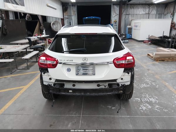 2016 MERCEDES-BENZ GLA 250 GLA250