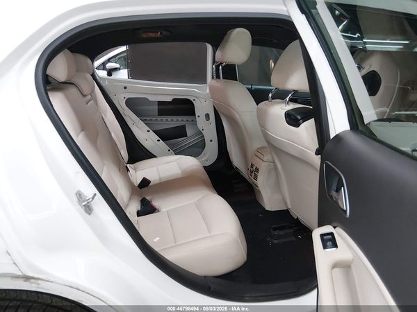 2016 MERCEDES-BENZ GLA 250 GLA250