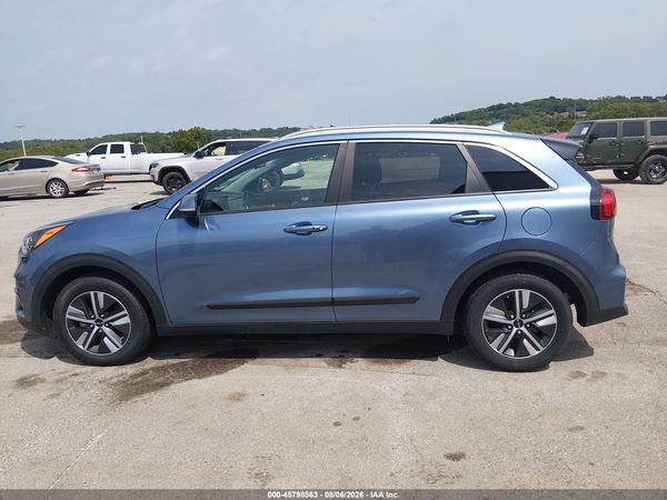2022 KIA NIRO
