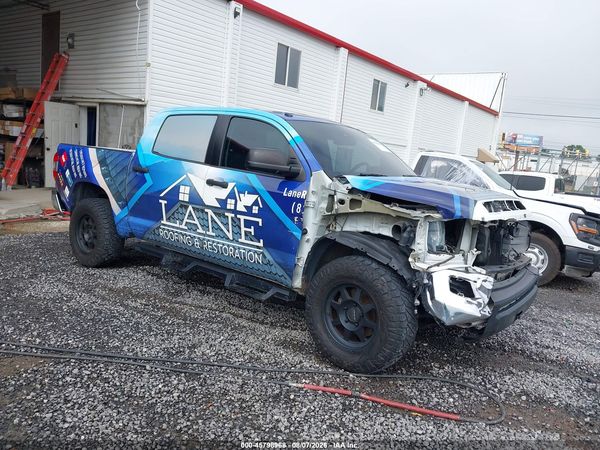 2018 TOYOTA TUNDRA SR5 5.7L V8