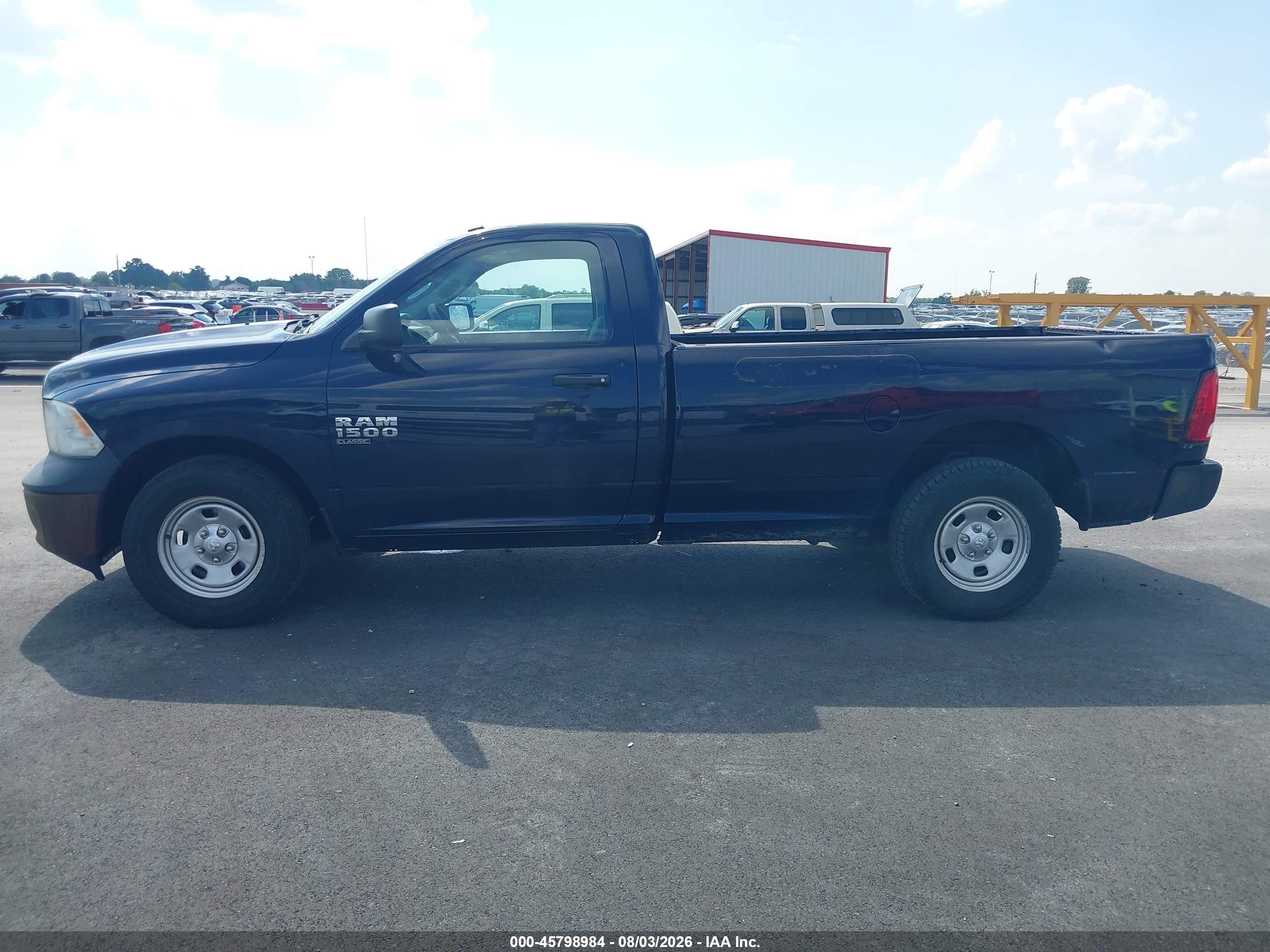2019 RAM 1500 CLASSIC TRADESMAN  4X2 8' BOX