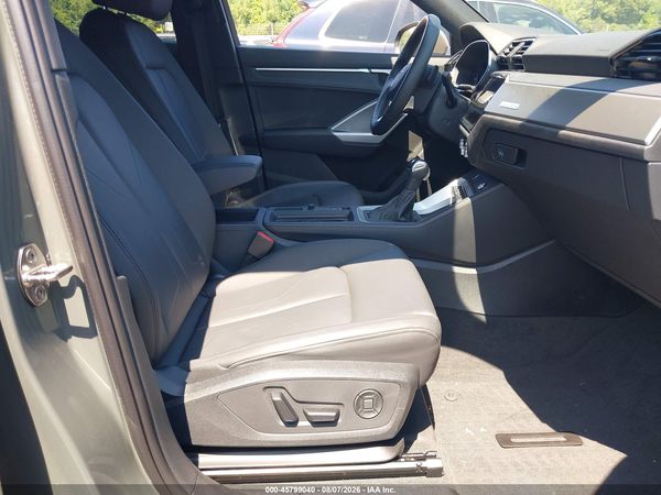 2024 AUDI Q3