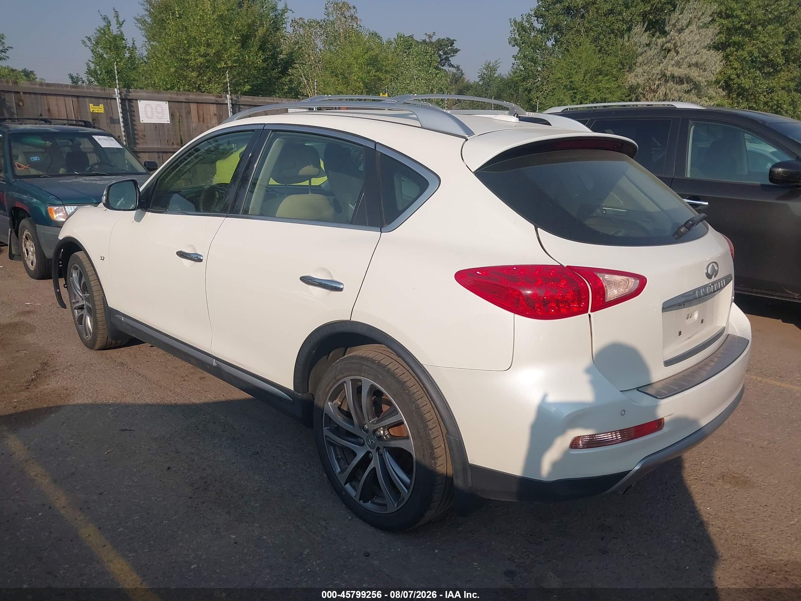 2016 INFINITI QX50